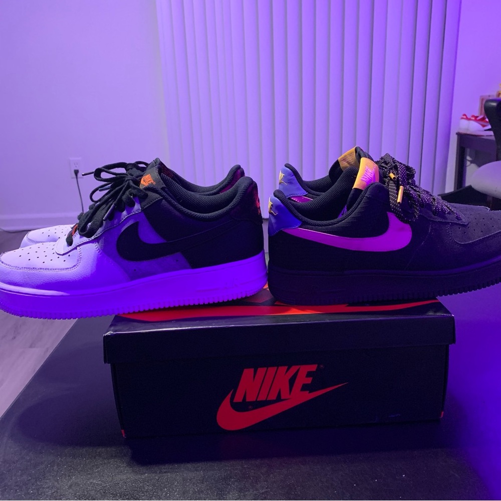 Air Force 1 size 8.5 
Air Force 1 size 9